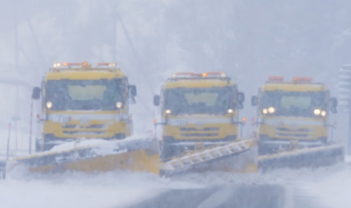 NECとNEXCO中日本、除雪車の梯団走行時の自動運転実現に向けた技術開発